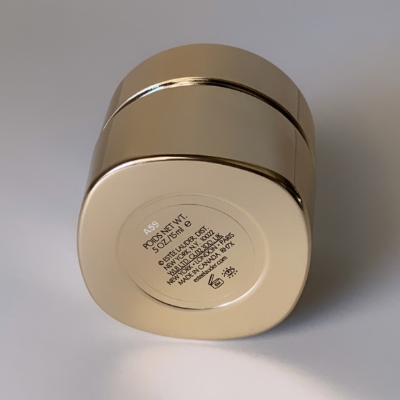 ESTĒE LAUDER RE-NUTRIV ULTIMATE LIFT REGENERATING YOUTH EYE CREME - brand new - Picture 3 of 4